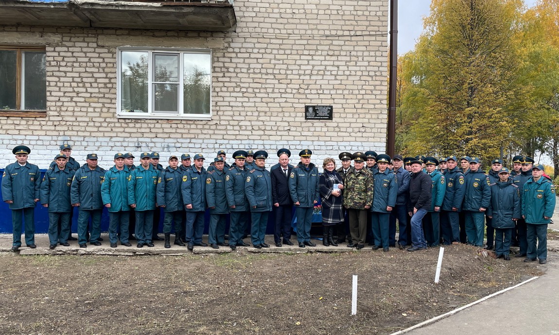 Мемориальная доска памяти В.П. Язвова - г. Канаш, Восточный район, дом 6 на  портале ВДПО.РФ